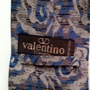 ♦Valentino 100% Silk Handmade Abstract Cravatte Tie- Vintage